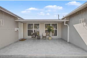 7520 Embassy Blvd Miramar, FL 33023 - MLS#A11965899