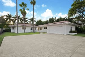 52 Camden Dr , Bal Harbour, FL 33154 - MLS#A11965918