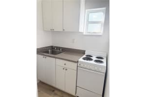 836 Nw 10th St 1-4 Hallandale Beach, FL 33009 - MLS#A11966013