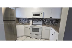 2630 W 76th St 201 Hialeah, FL 33016 - MLS#A11966048