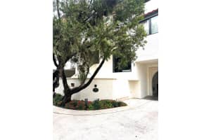 2000 S Bayshore Drive 13 Miami, FL 33133 - MLS#A11966050