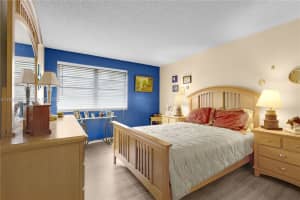 325 Nw 72nd Ave 308 Miami, FL 33126 - MLS#A11966071