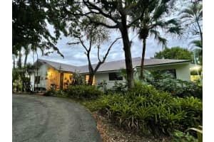 8501 Sw 178th St 1 Palmetto Bay, FL 33157 - MLS#A11966073