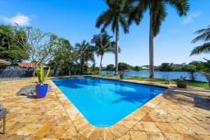 960 Bayberry Point Dr, Plantation