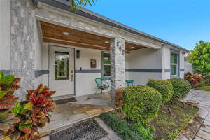 860 Ne 142nd St North Miami, FL 33161 - MLS#A11966154