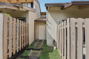 1881 Sw 81st Ave Davie, FL 33324 - MLS#A11966157