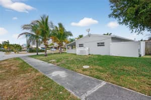 268 Se 8th Ave Deerfield Beach, FL 33441 - MLS#A11966165