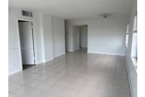 1701 Washington St 504 Hollywood, FL 33020 - MLS#A11966241