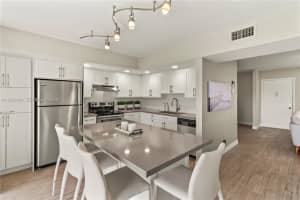 5130 Las Verdes Cir 107, Delray Beach