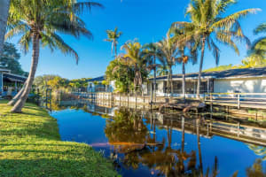 6581 Riparian Rd Lake Worth, FL 33462 - MLS#A11966253