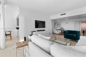 21055 Yacht Club Dr 1210 Aventura, FL 33180 - MLS#A11966259