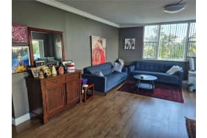 4001 Hillcrest Dr 416 Hollywood, FL 33021 - MLS#A11966278