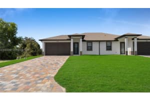 330 Gordon Ave 330 Lehigh Acres, FL 33973 - MLS#A11966280