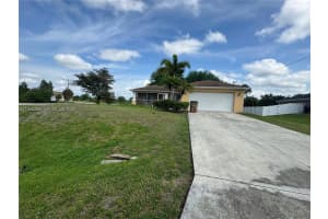 507 Peerless Cir - Lehigh Acres, FL 33974 - MLS#A11966286