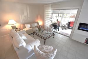 138 Amherst Ln Lake Worth, FL 33467 - MLS#A11966290