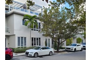 6420 Nw 105th Pl, Doral