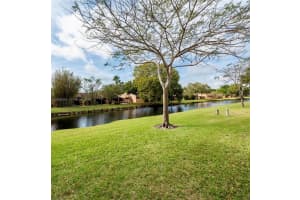 7924 Nw 10th St Plantation, FL 33322 - MLS#A11966294