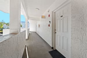 5750 Turin St 203 Coral Gables, FL 33146 - MLS#A11966327