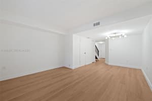 5750 Turin St 203 Coral Gables, FL 33146 - MLS#A11966327