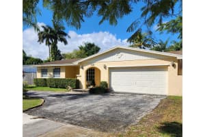 19810 Sw 83rd Ave Cutler Bay, FL 33189 - MLS#A11966328