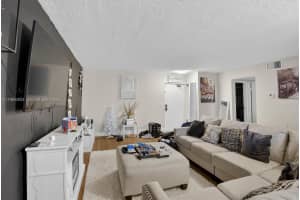 4141 Nw 21st St 103 Lauderhill, FL 33313 - MLS#A11966393