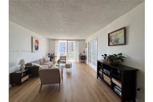 1470 Ne 125th Ter 407 North Miami, FL 33161 - MLS#A11966403