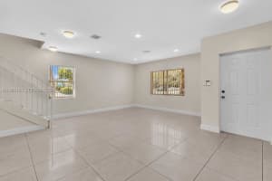 1401 Nw 2nd St Fort Lauderdale, FL 33311 - MLS#A11966460