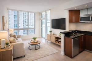 300 S Biscayne Blvd T-1711 Miami, FL 33131 - MLS#A11966463