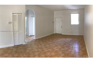 17720 Nw 73rd Ave 105 Hialeah, FL 33015 - MLS#A11966467