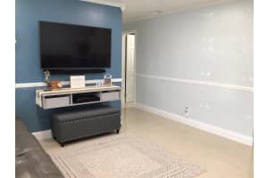 1318 Sw 49th Ter Fort Lauderdale, FL 33317 - MLS#A11966476