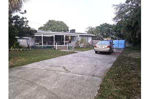 5096 Sw 28 Ter Dania Beach, FL 33312 - MLS#A11966508