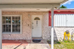 1271 Ne 211th St Miami, FL 33179 - MLS#A11966525