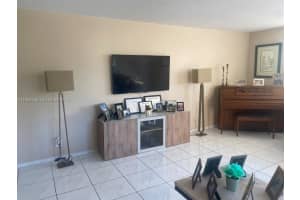 MLS# A11966536, Hollywood, Florida 33020