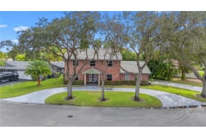 11069 Glenwood Dr, Coral Springs