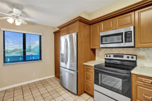 14475 Strathmore Ln 406 Delray Beach, FL 33446 - MLS#A11966552