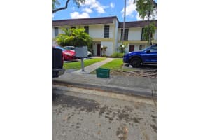 3320 Simms St Hollywood, FL 33021 - MLS#A11966570