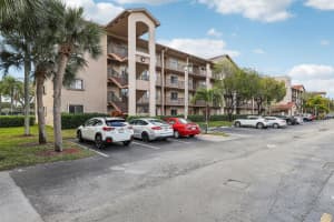 13800 Sw 14th St 103c Pembroke Pines, FL 33027 - MLS#A11966574