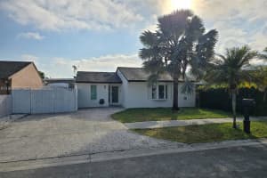19261 Sw 118th Ct Miami, FL 33177 - MLS#A11966627