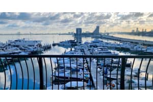 555 15th St , Miami, FL 33132 - MLS#A11966659