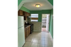 1013 Foster Rd 1 Hallandale Beach, FL 33009 - MLS#A11966677