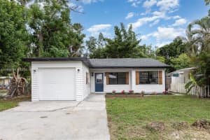 2916 Hawthorne St Sarasota, FL 34239 - MLS#A11966749