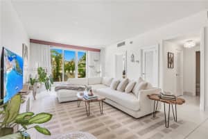 5001 Collins Ave APT 1K, Miami Beach, FL 33140, - MLS#A11966773