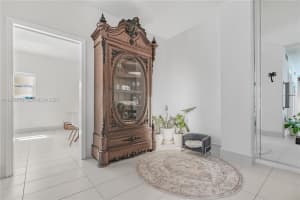 5001 Collins Ave APT 1K, Miami Beach, FL 33140, - MLS#A11966773