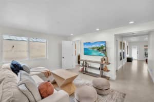 634 Sw 63rd Ave Miami, FL 33144 - MLS#A11966777