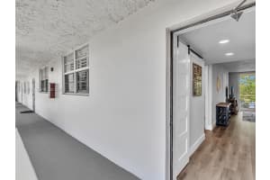 9340 Lagoon Pl 303 Davie, FL 33324 - MLS#A11966790