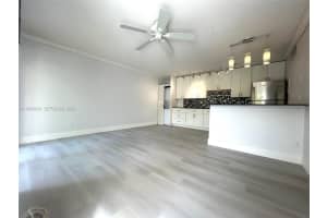 645 Executive Center Dr R101 West Palm Beach, FL 33401 - MLS#A11966833