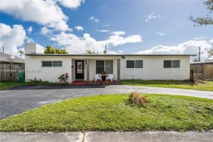 19821 Eagle Nest Rd Cutler Bay, FL 33157 - MLS#A11966839