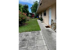 31 Sw 8th Ct 1-2 Hallandale Beach, FL 33009 - MLS#A11966877