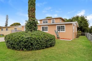 1443 7th Street West Palm Beach, FL 33401 - MLS#A11966909