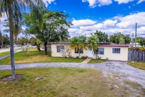 6101 Flagler St, Hollywood, FL 33023, Sold 06/17/26
